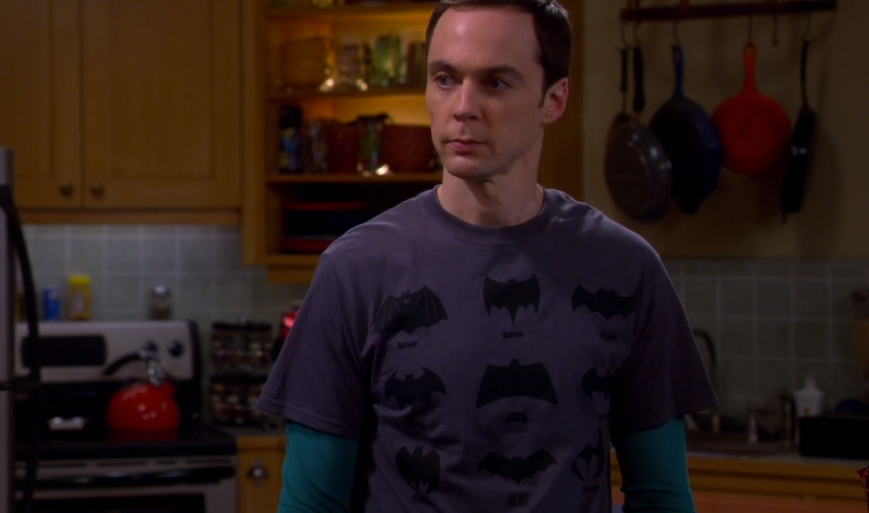 The Big Bang Theory: Batman – T-Shirts On Screen