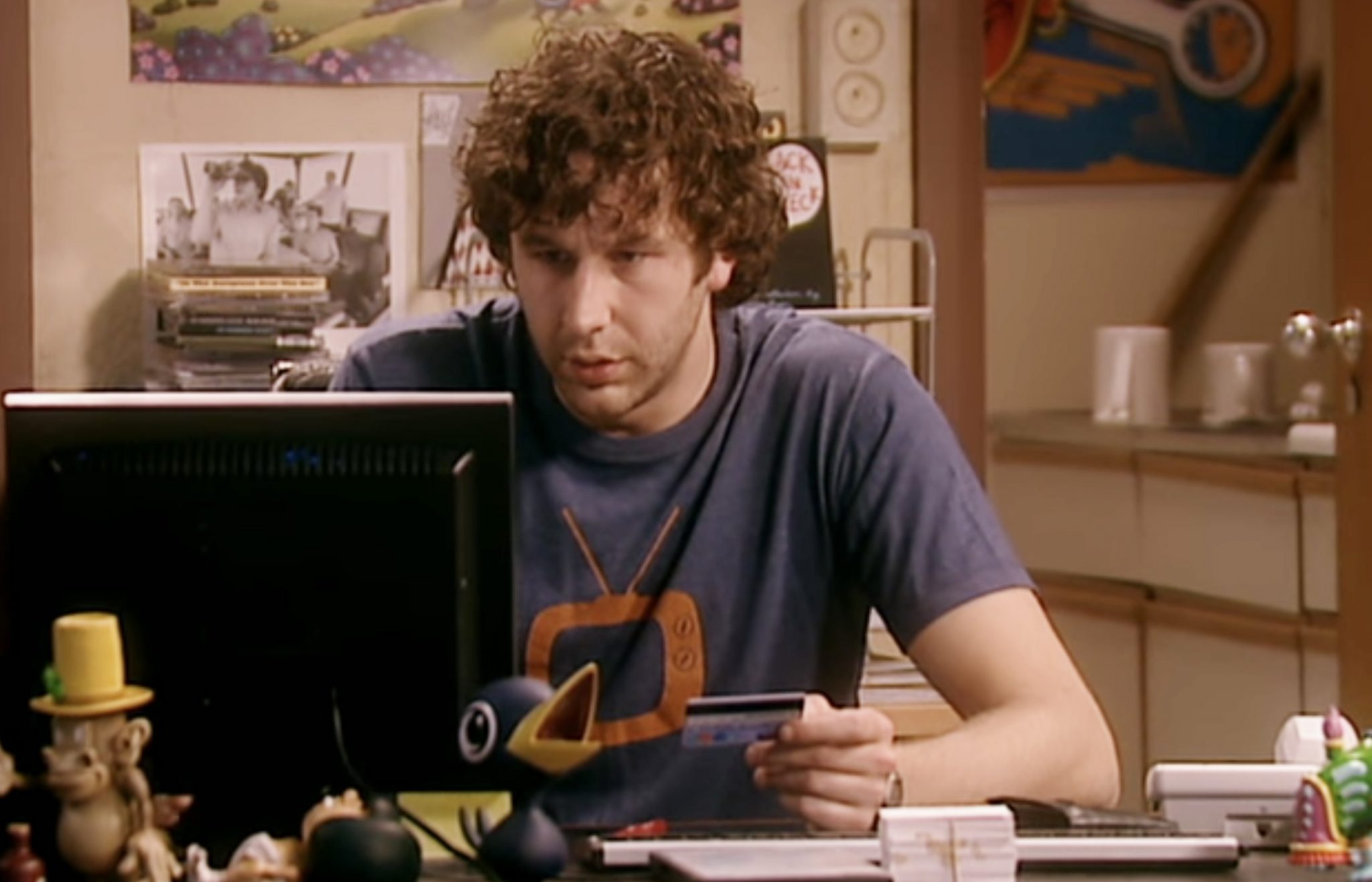 the-it-crowd-television-t-shirts-on-screen