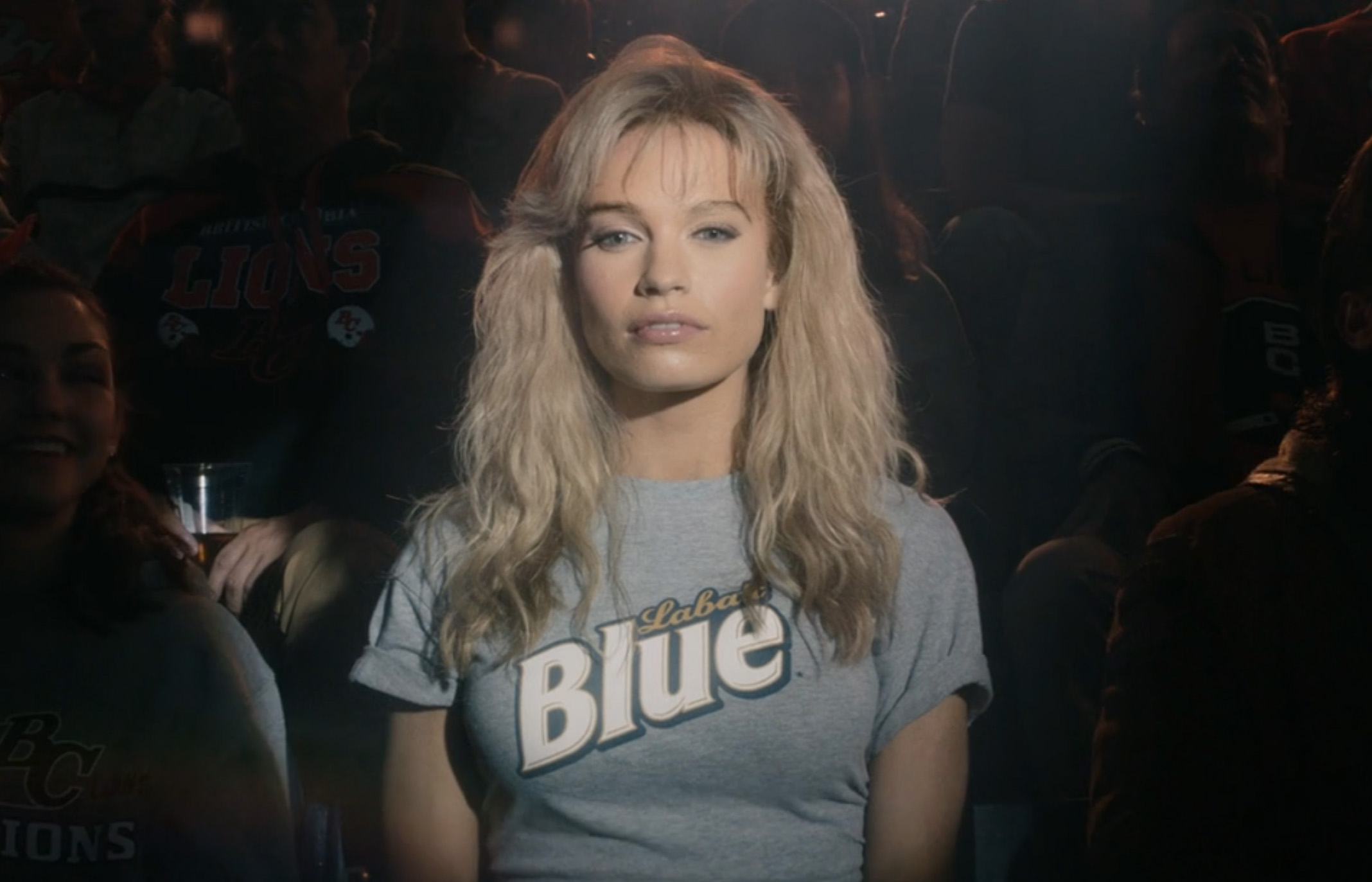 Pam And Tommy Labatt Blue T Shirts On Screen